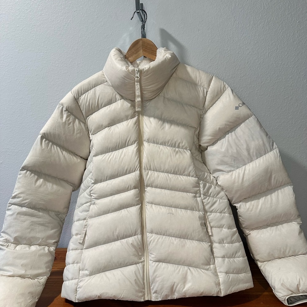 Columbia Women's Off-White Duck Down Puffer Jacket